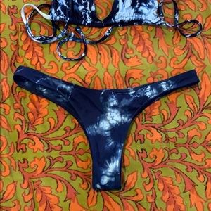 Frankies BikinisXSophia Richie Blue Tie Dye Small